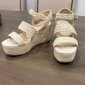 Soda Cream Platform Shoes with Textured Upper